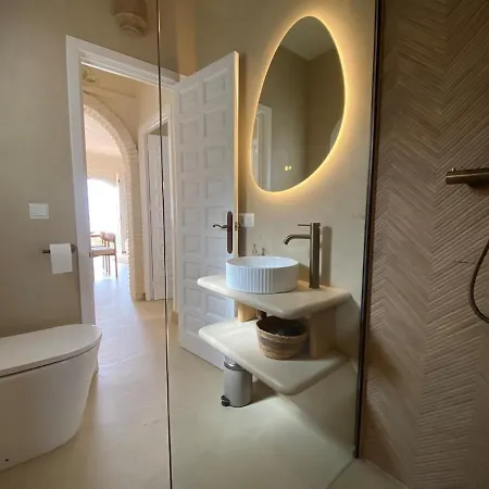 別荘 Casita Blanca, Beautiful House With Sea View ネルハ
