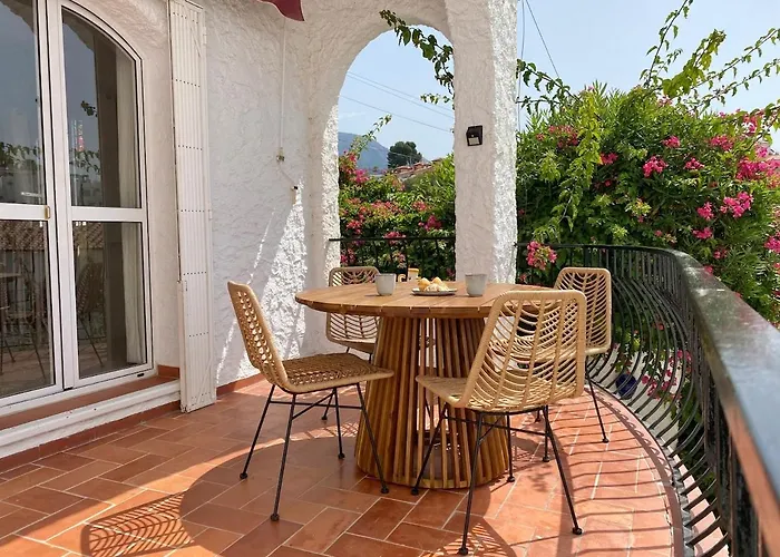 Casita Blanca, Beautiful House With Sea View Holiday home *