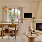 別荘 Casita Blanca, Beautiful House With Sea View ネルハ